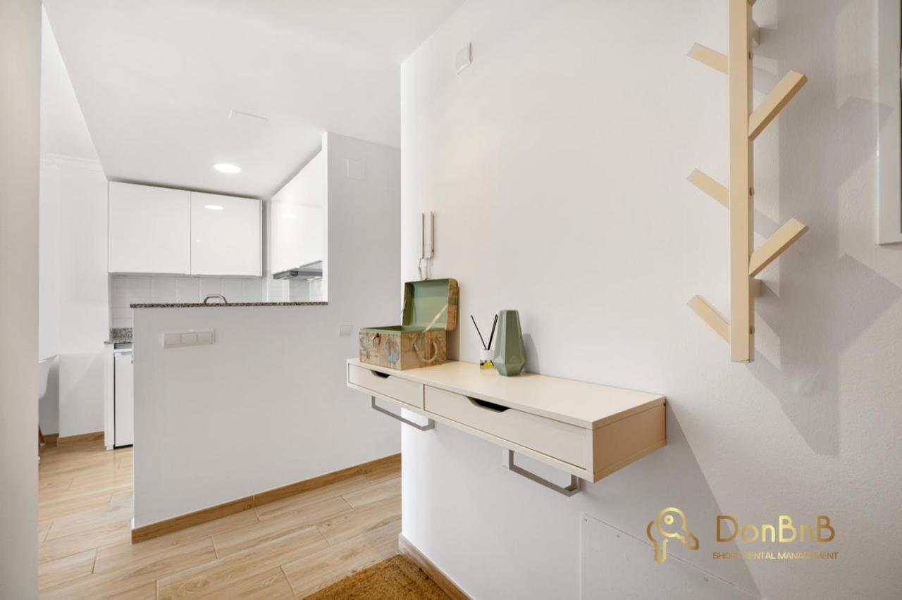 Cozy Apartment With Sea View And Private Parking In Fuengirola Kültér fotó
